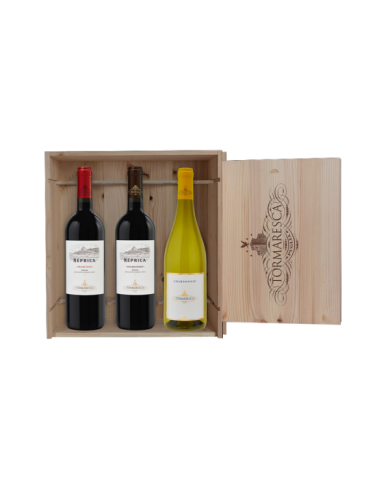 Rode wijnen  Cassetta I Classici da 3 BT: Neprica Primitivo, Puglia Neprica Negroamaro , Puglia IGT Chardonnay Puglia - Antin... Rode wijnen  Cassetta I Classici da 3 BT: Neprica Primitivo, Puglia Neprica Negroamaro , Puglia IGT Chardonnay Puglia - Antin...