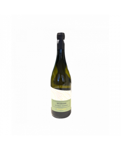 Vini Bianchi  Due Passi Pecorino - Passerina IGP 2021 - Sincarpa 6,75 € Vini Bianchi  Due Passi Pecorino - Passerina IGP 2021 - Sincarpa 6,75 €