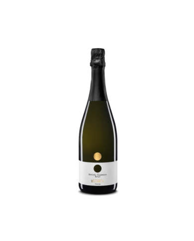 White wines  Spumante Metodo Classico Brut 12 mesi - Vigneti Radica 18,03 € White wines  Spumante Metodo Classico Brut 12 mesi - Vigneti Radica 18,03 €
