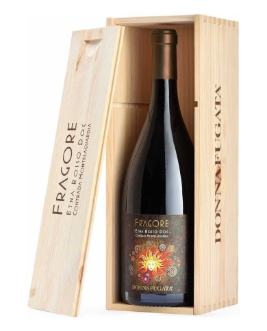 Rode wijnen Fragore Etna Rosso Cassa Legno Magnum - Donnafugata 114,75 € Rode wijnen Fragore Etna Rosso Cassa Legno Magnum - Donnafugata 114,75 €