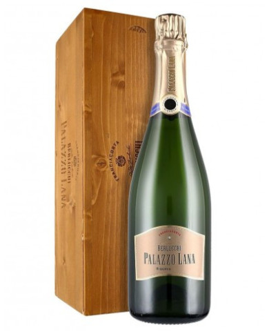 Vini Bianchi  Franciacorta DOCG Extra Brut Riserva Palazzo Lana Extreme 2011 cassa legno - Berlucchi 62,10 € Vini Bianchi  Franciacorta DOCG Extra Brut Riserva Palazzo Lana Extreme 2011 cassa legno - Berlucchi 62,10 €