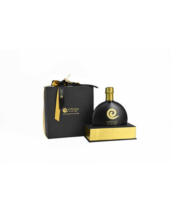 Olio Extravergine di Oliva  Embrace Olio extravergine di oliva Sicilia IGP 200 ml confezione regalo - Evo Embrace 25,00 â‚¬ Olio Extravergine di Oliva  Embrace Olio extravergine di oliva Sicilia IGP 200 ml confezione regalo - Evo Embrace 25,00 â‚¬