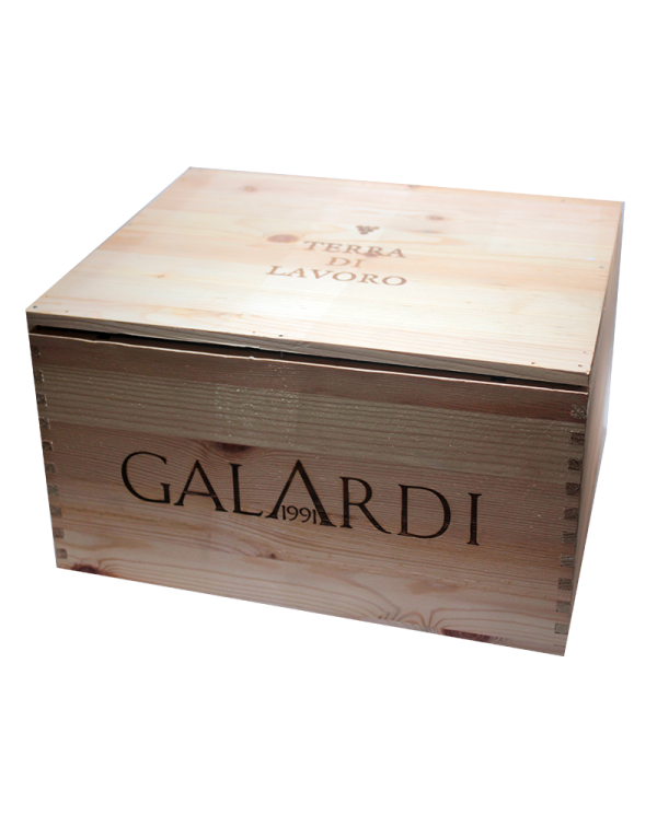 Vini Rossi  Cassetta legno 6 bt. Terra di Lavoro 2011 - 2012 - 2014 - 2016 - 2017 -2018 - Galardi 258,64 €