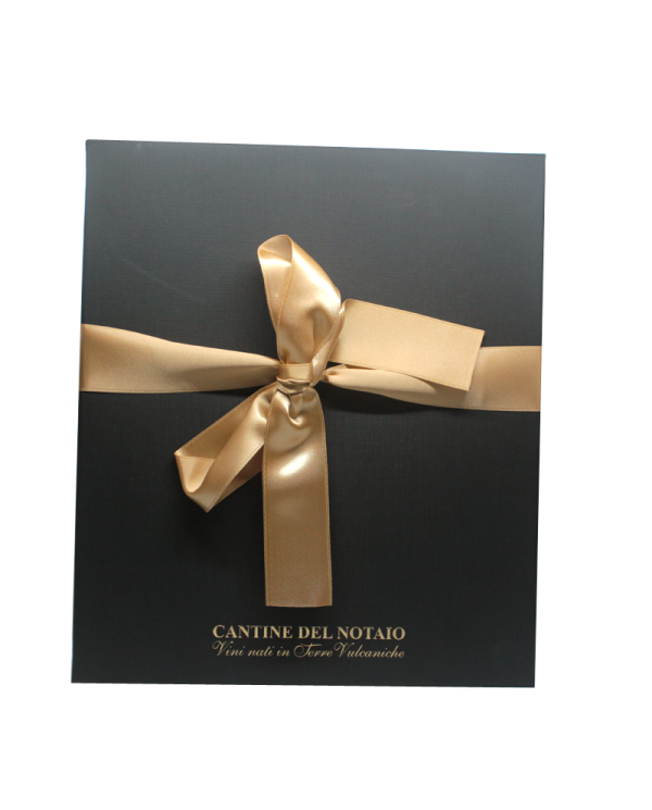 Vini Rossi  Confezione Fiocco IL SIGILLO 2013 - Cantine del Notaio 42,62 â‚¬ Vini Rossi  Confezione Fiocco IL SIGILLO 2013 - Cantine del Notaio 42,62 â‚¬