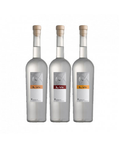 Distillati  Confezione degustazione 3 grappe - Nota 126,00 € Distillati  Confezione degustazione 3 grappe - Nota 126,00 €
