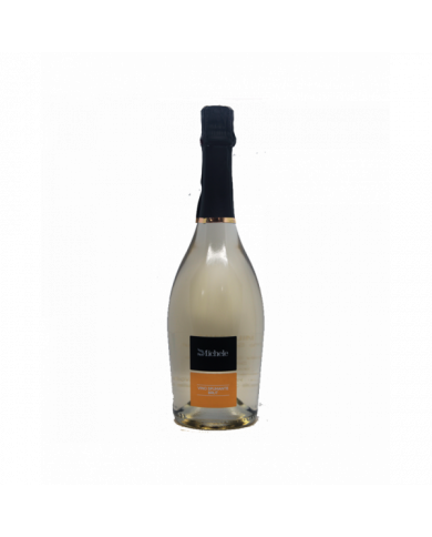 White wines  Vino Spumante Brut Chardonnay 2020 - San Michele Arcangelo 6,15 € White wines  Vino Spumante Brut Chardonnay 2020 - San Michele Arcangelo 6,15 €