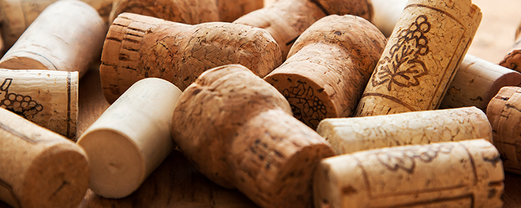 Choosing Cork Stoppers: A Detailed Guide to Types and Benefits